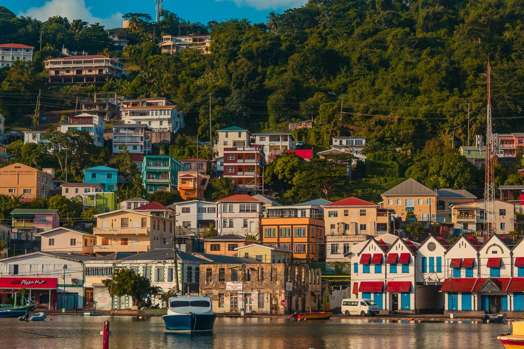 Luka Sent Džordžis, Grenada – Grenada
