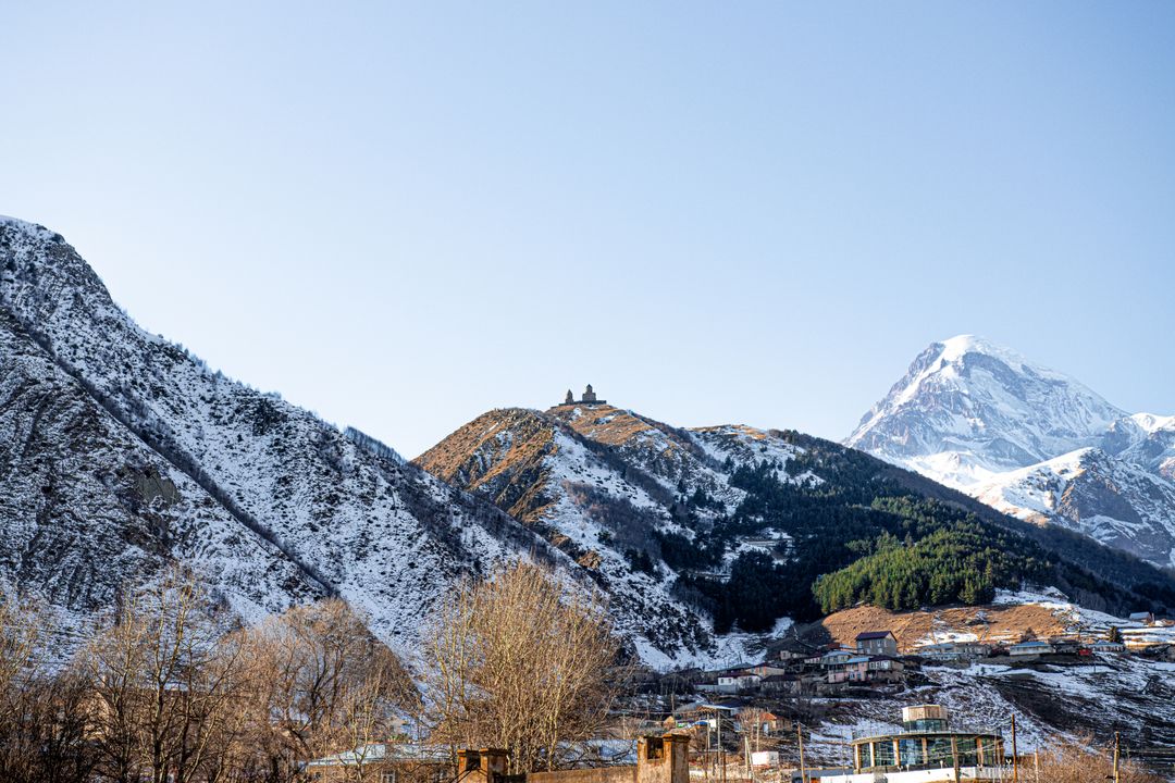 Crkva Gergeti i Kazbek – Gruzija